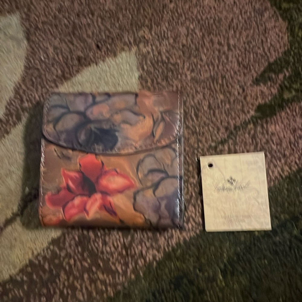 NWT Patricia Nash Wallet